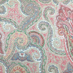 1 3/4 Yards Damask Floral Print Woven Fabric